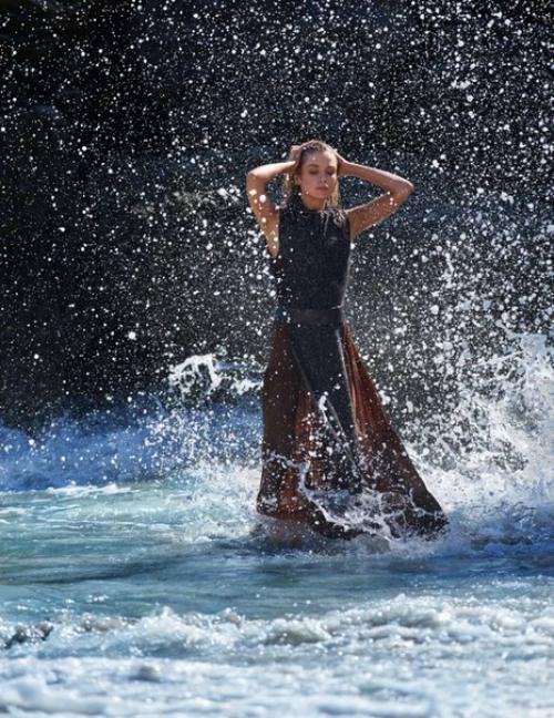 Sur le Sable: Стелла максвелл в фотосессии Жиля бенсимона для Elle France April 2016. 08