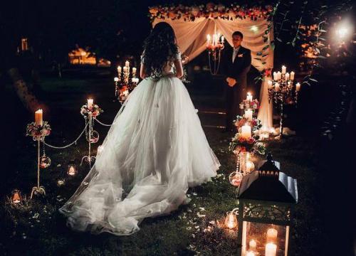 Ночные выездные церемонии под открытым небом - поистине сказочные, всё действо происходит на грани реальности и фантазии! 05