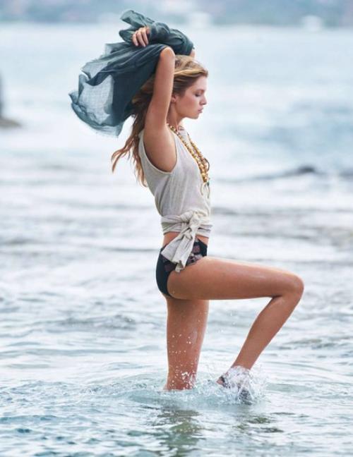 Sur le Sable: Стелла максвелл в фотосессии Жиля бенсимона для Elle France April 2016. 05