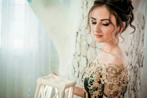 Милые девушки и их мамы, открыта запись на последний звонок? 01