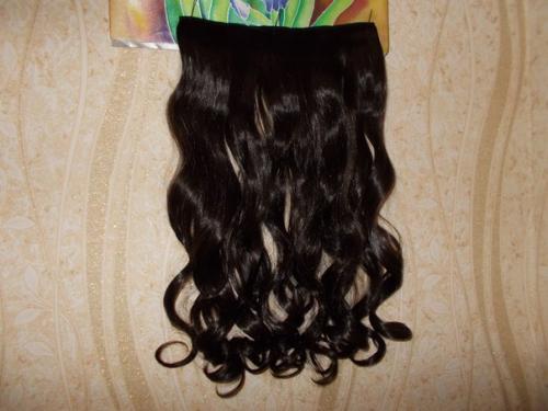 Милые выпускницы!  В нашем салоне вы можете сделать причёску и макияж к выпускному балу. 01