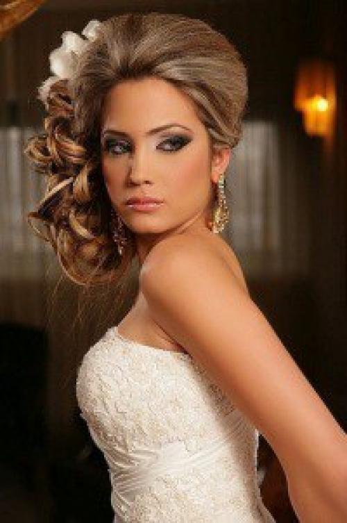 Выпускники! Самое время начать подбирать не только шикарный наряд на выпускной, но и соответствующие для него прическу. 09 Выпускники! Самое время начать подбирать не только шикарный наряд на выпускной, но и соответствующие для него прическу. 09