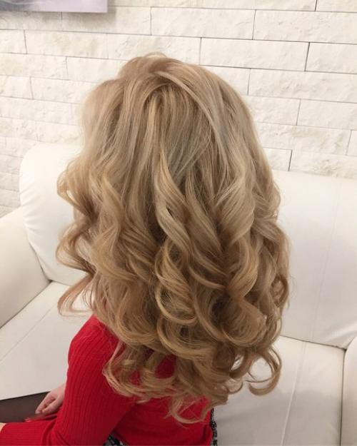 Девчонки!  Меня зовут Настя, я свадебный стилист? 01