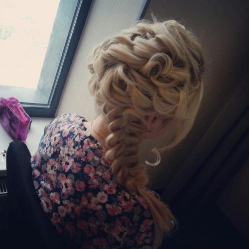 Весенняя акция всем моделям Макияж в подарок! 06