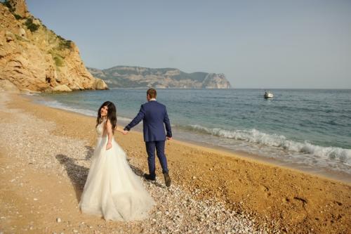 Что делать?  Куда бежать? 01