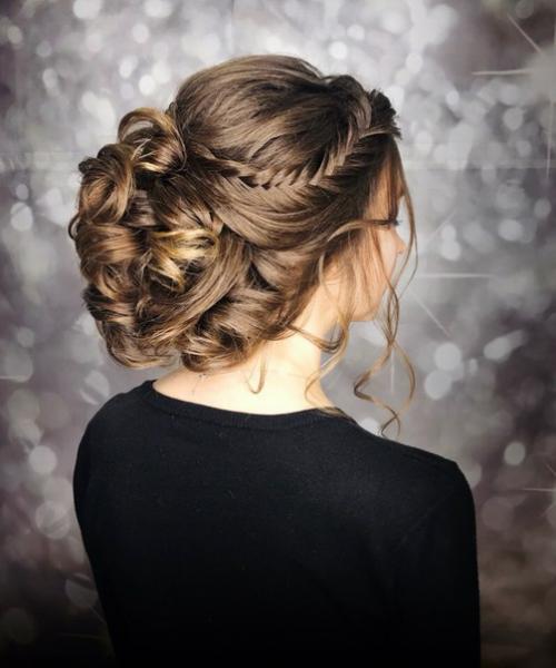 Спец предложение?  Макияж + локоны = 1800 рублей? 01 Спец предложение?  Макияж + локоны = 1800 рублей? 01