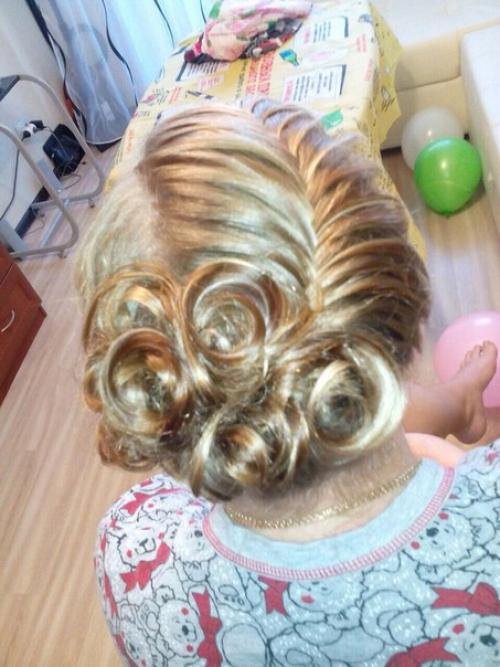 Внимание?  Больше сюрпризов от нашей Семейной парикмахерской? 01