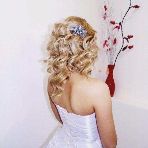 Выпускной бал - это праздник, которого ждет каждая школьница. 05 Выпускной бал - это праздник, которого ждет каждая школьница. 05