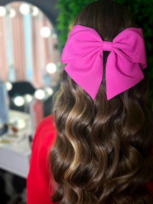 Сейчас пора выпускных и у детей. 02