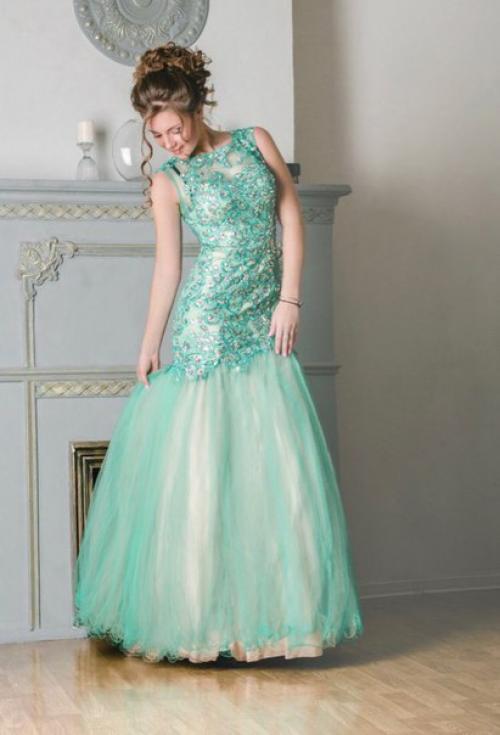 Милые девушки, выпускницы школ вузов, а так же мамы девочек выпускниц детских садов, (которые хотят сделать красивую прическу маленьким принцессам! 01