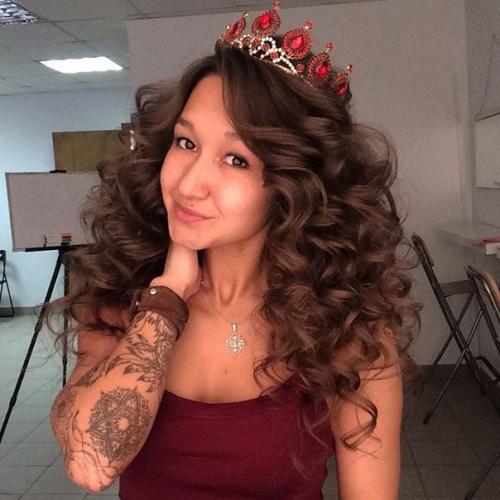 Меня зовут Юлия томасова, прически - моя страсть. 07