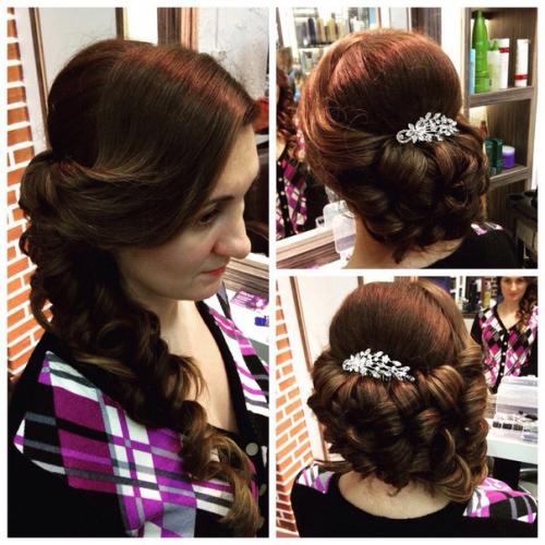 Выпускной бал - это праздник, которого ждет каждая школьница. 06 Выпускной бал - это праздник, которого ждет каждая школьница. 06