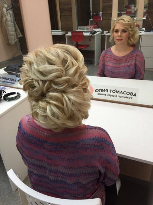 Меня зовут Юлия томасова, прически - моя страсть. 01