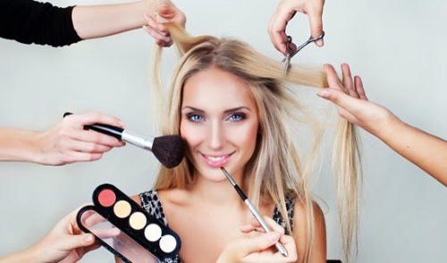 Внимание?  Девочки?  Чтобы не получилось такой проблемы с записями, как на последний зонок, на выпускные и свадьбы записываемся заранее! 01