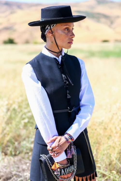 Калифорнийская романтика: бьюти - образы шоу Dior Cruise 2018. 05