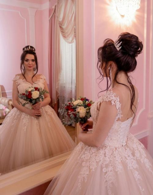 Причёски выпускные свадебные вечерние. 01