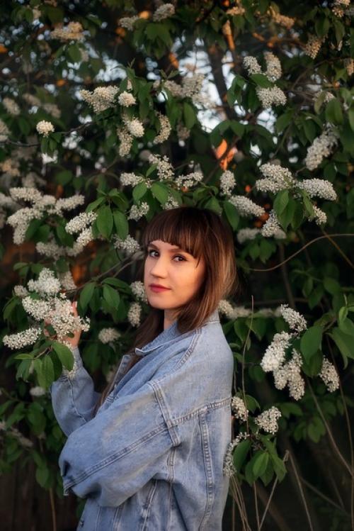 Конец мая - время цветения черёмухи, яблонь, сирени. 01 Конец мая - время цветения черёмухи, яблонь, сирени. 01