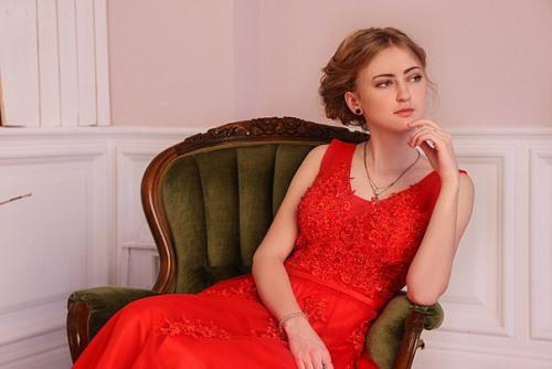 Пора выпускных вечеров и свадеб наступает? 05