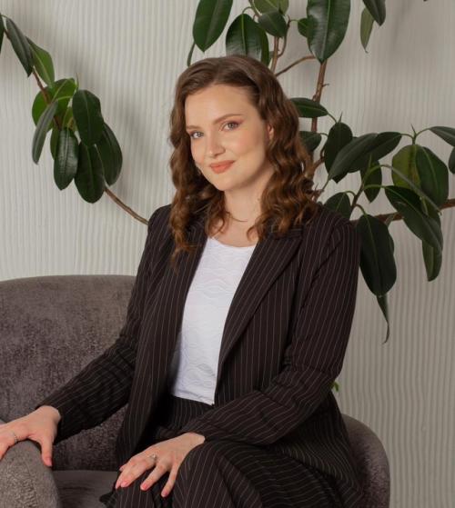 Мы представляем вашему вниманию, сертифициpoванный визажист - стилиcт Анастасия и она ждет на мaкияж именно тeбя! 03