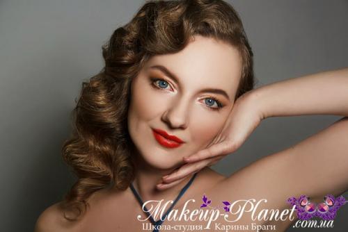 Внимание?  Днепр?   В школу макияжа нужны девушки от 14 до 35 лет как модели для практических занятий. 07