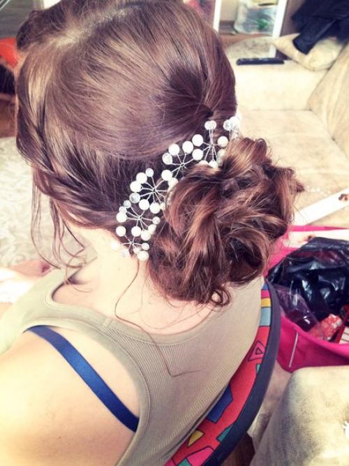 Девушки?  Предлагаю услуги визажиста - мастера по причёскам. 05