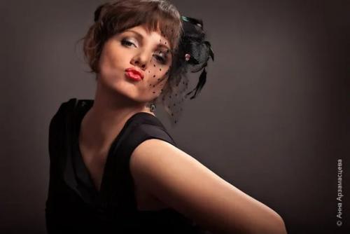 Мой первый опыт на профессиональной фотосессии был 11 лет назад в студии Анны Арзамасцевой, г. Пенза. 01