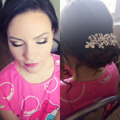 Девушки?  Предлагаю услуги визажиста - мастера по причёскам. 09