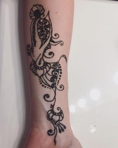 Специальное предложение для выпускниц? 03