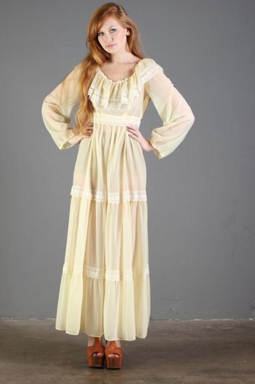 Beauty Blender - что это? Beauty Blender - это специальный спонж для нанесения тонального средства. 04 Beauty Blender - что это? Beauty Blender - это специальный спонж для нанесения тонального средства. 04