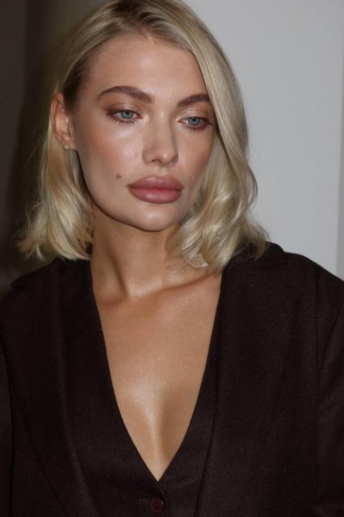 Для радикальных перемен не обязательно ждать подходящее время года, расставаться с парнем или искать работу. 02