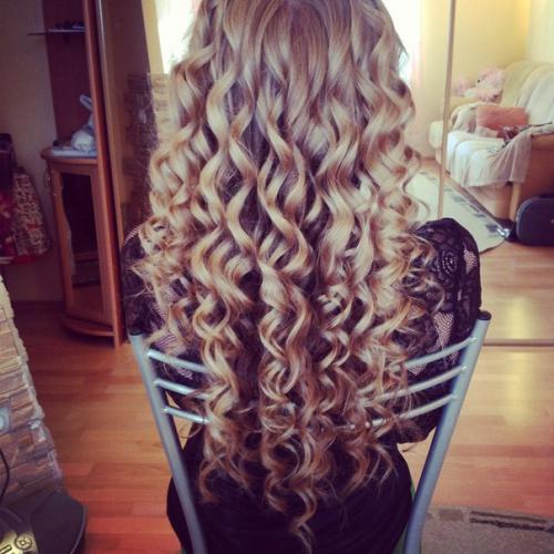 Дорогие дамы?  Предлагаю свои услуги на выпускные вечера и не только: 02