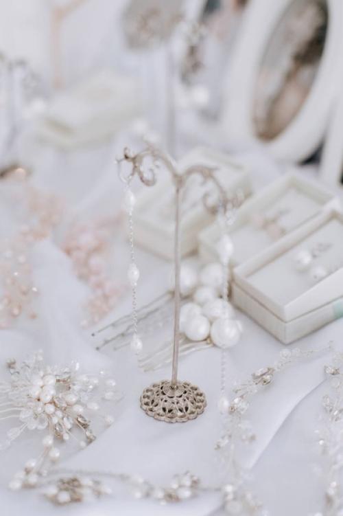 Любая невеста мечтает в день свадьбы выглядеть неотразимой. 02