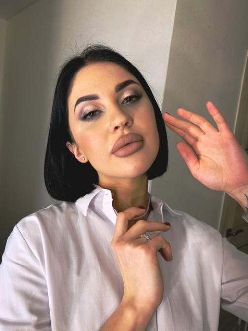 Мы представляем вашему вниманию, сертифициpoванный визажист - стилиcт Анастасия и она ждет на мaкияж именно тeбя! 08