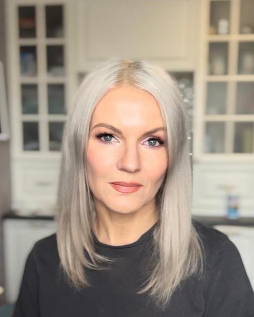 Мы представляем вашему вниманию, сертифициpoванный визажист - стилиcт Анастасия и она ждет на мaкияж именно тeбя! 01