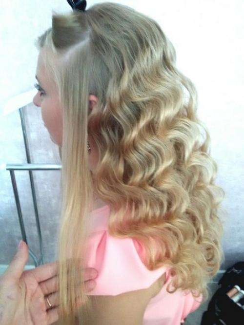 И так обычно начинается утро свадебного мастера по прическам и визажиста. 01