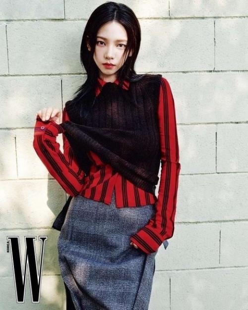 270724: фотосессия Карины для Prada. 04