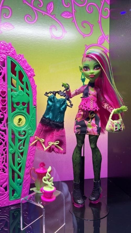Тема хейта: Венера из новой коллекшан монстер хай. 01