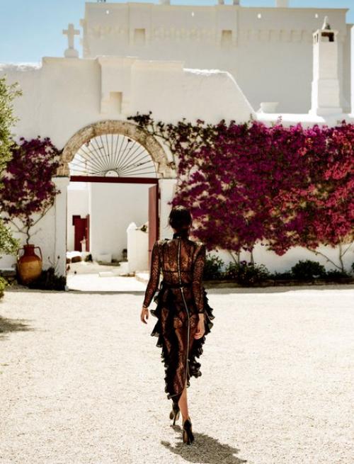 Irina IN THE SUN OF Italy: Ирина шейк в фотосессии Джампаоло сгуры для Vogue Japan September 2016. 06