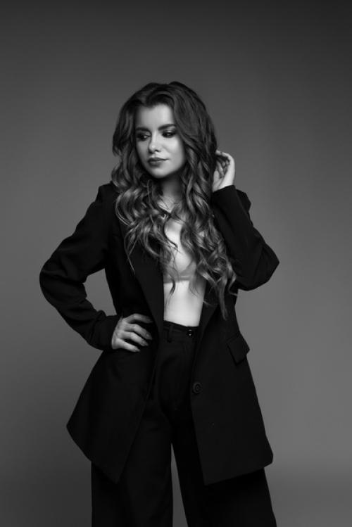 Плюсы студийной фотосессии: 05