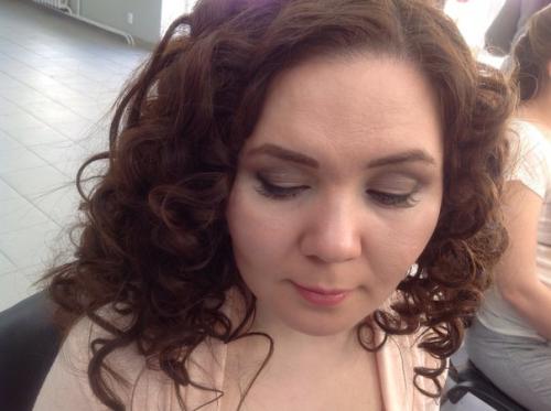 Дорогие красавицы?  Нужны модели на прически и макияж для пополнения портфолио работ. 02