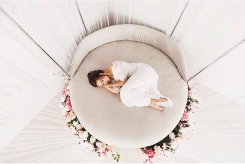 И в лучезарной утренней улыбке. 01