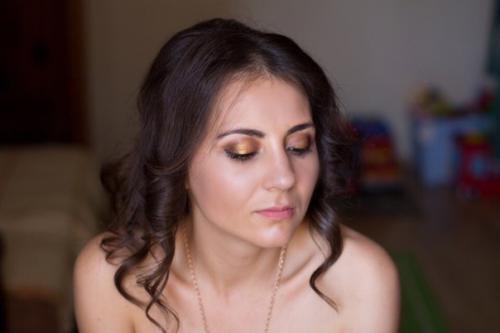 Милые девушки Самары, визажист и стилист по причёскам приглашают вас преобразиться к любому событию в вашей жизни. 08