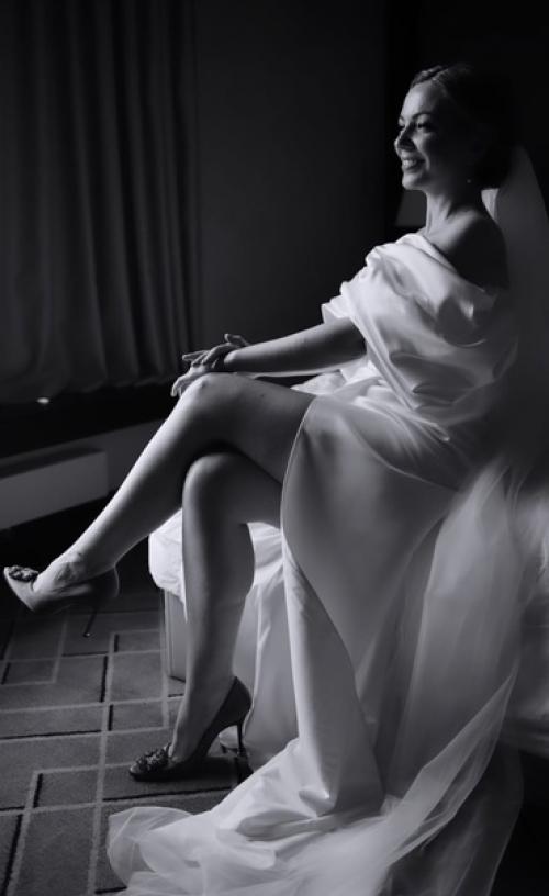 Приятно, когда доверяют образ в самый важный день. 05