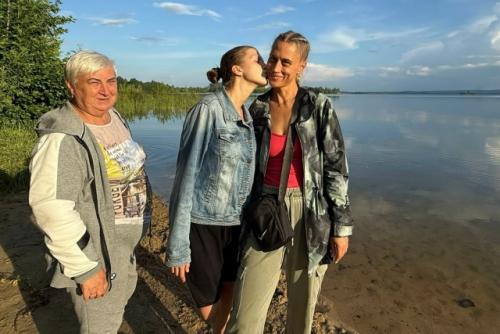 Как мне хочется петь тебе деферамбы доченька! 04 Как мне хочется петь тебе деферамбы доченька! 04