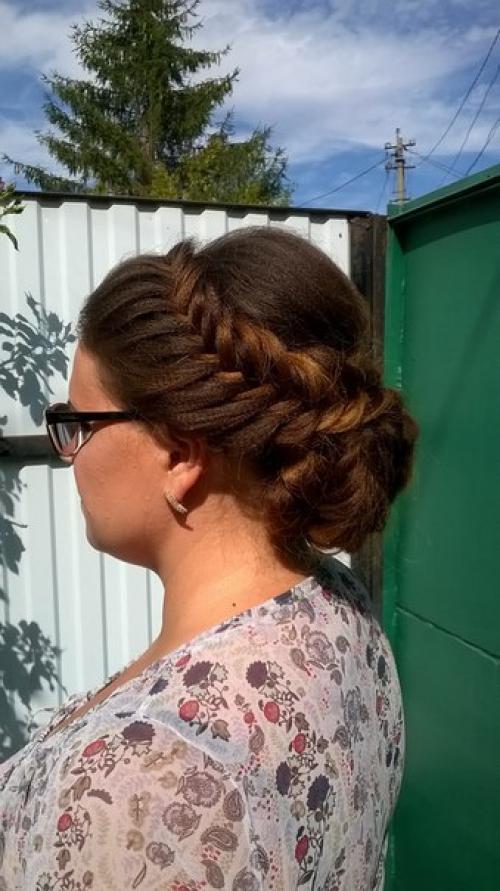 Девочки нужны модели на прически, локоны, косы, макияж. 04