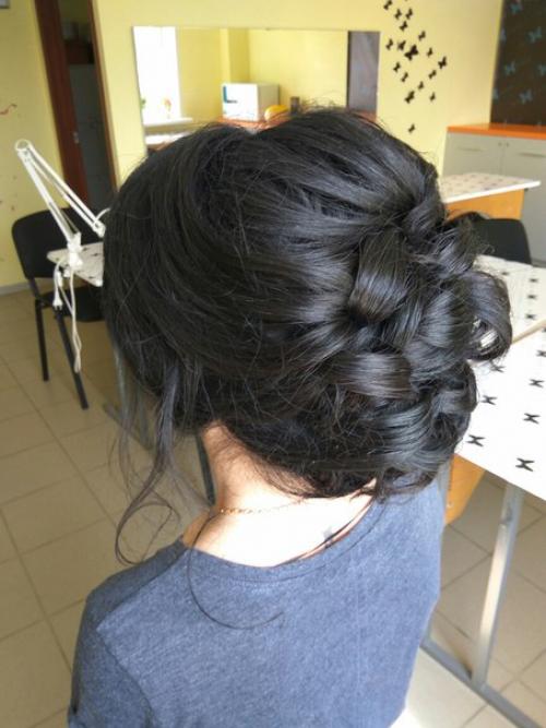 Прическа и макияж для гостьи на свадьбу. 03