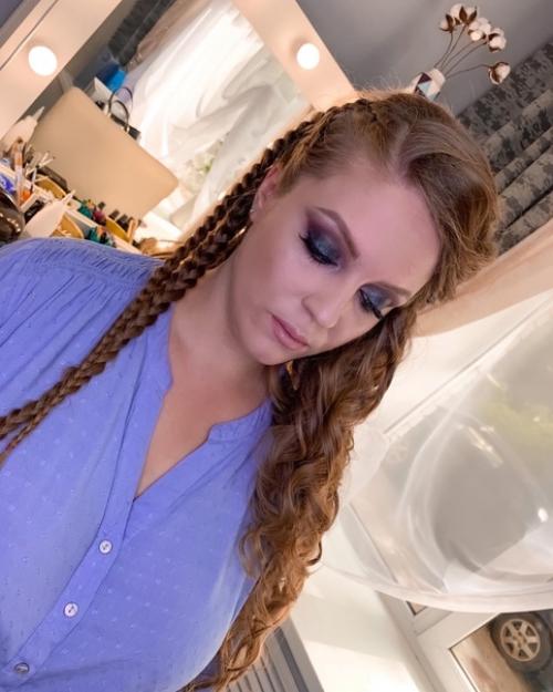 Вот такой вот дерзкий яркий образ создали наши мастера. 01