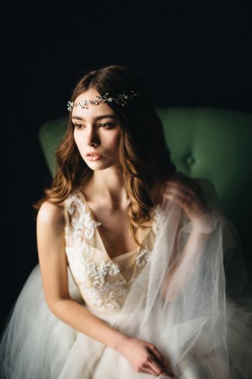 Херня.  Когда баба приходит на проф макияж и платит за него деньги, она хочет быть супир. 05