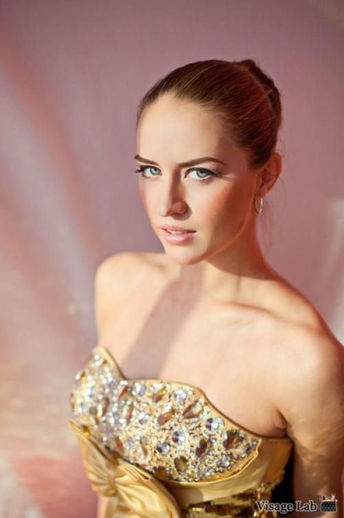 Нужны модели на макияж - дневной, вечерний. 02