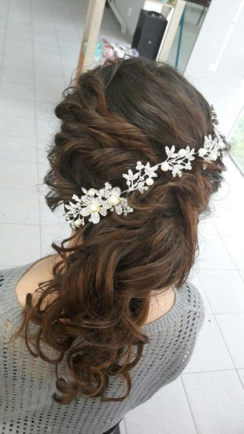 Дорогие красотки?  Мы приглашаем вас моделью на прическу и макияж всего за 500 рублей, прическа визаж = 5? 01